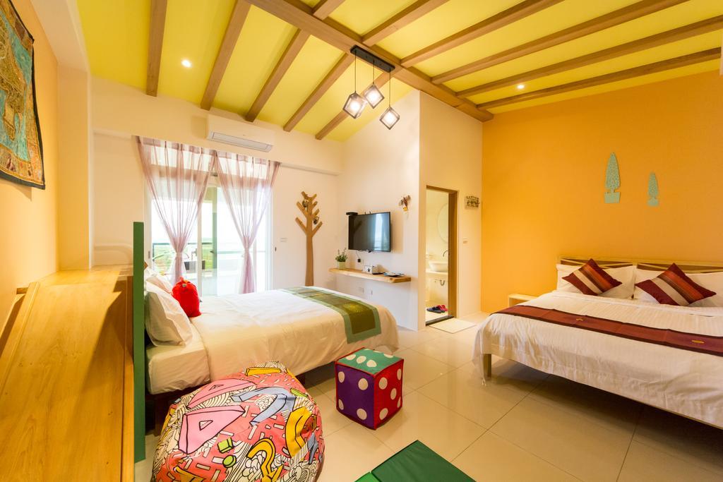 Fruit B&B Цзяосі Екстер'єр фото