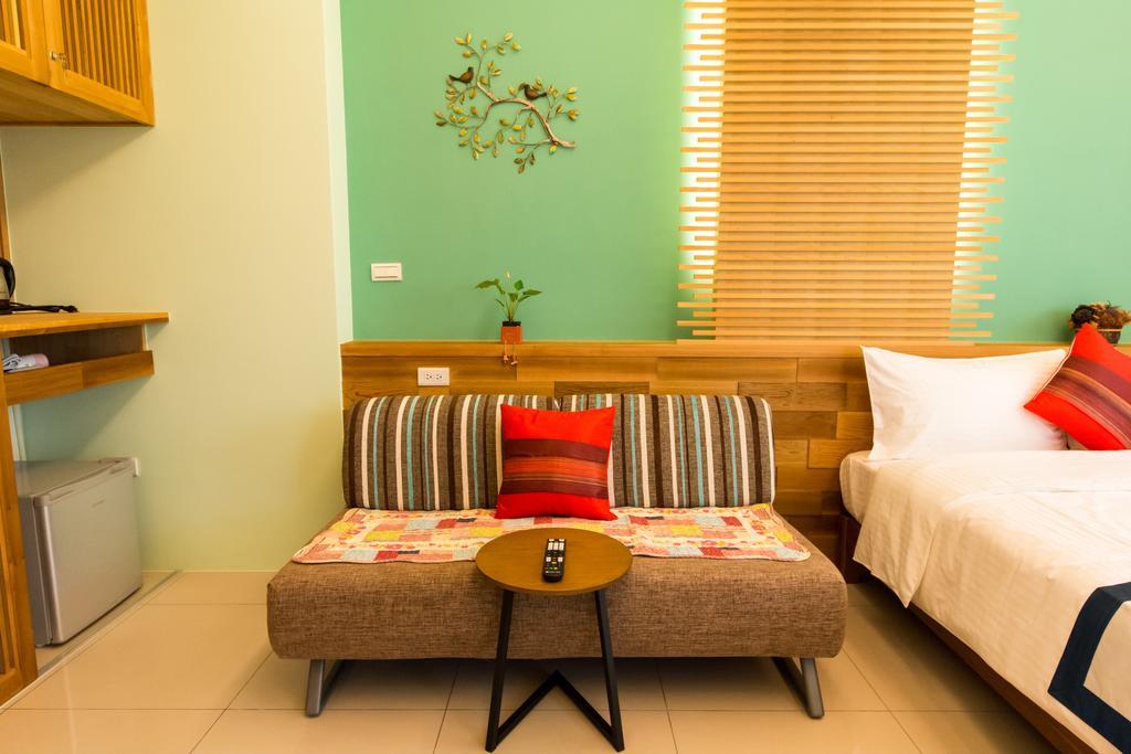 Fruit B&B Цзяосі Екстер'єр фото