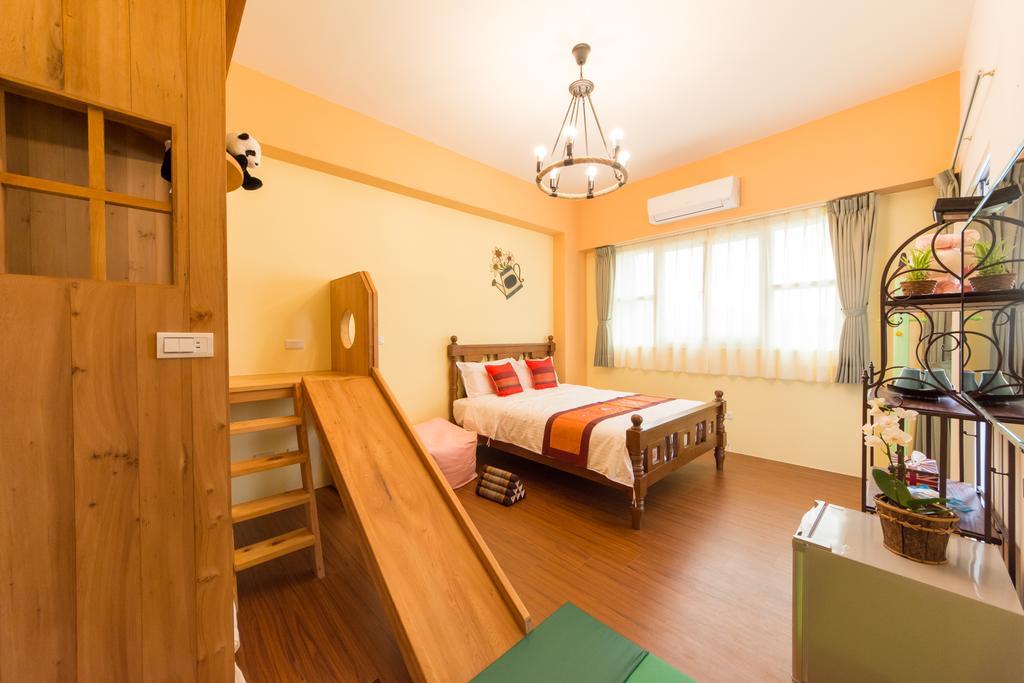 Fruit B&B Цзяосі Екстер'єр фото