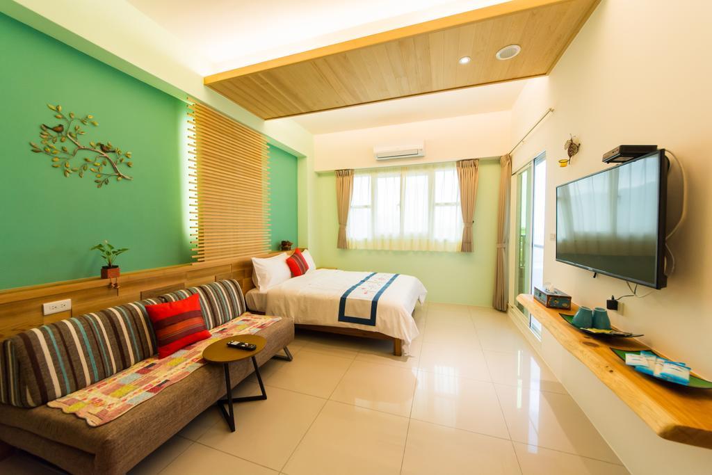 Fruit B&B Цзяосі Екстер'єр фото